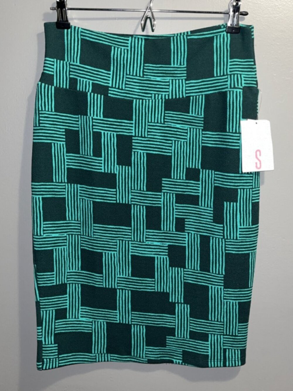 LuLaRoe Cassie Pencil Skirt Womens S Stretch Knit Green Geometric Pattern New